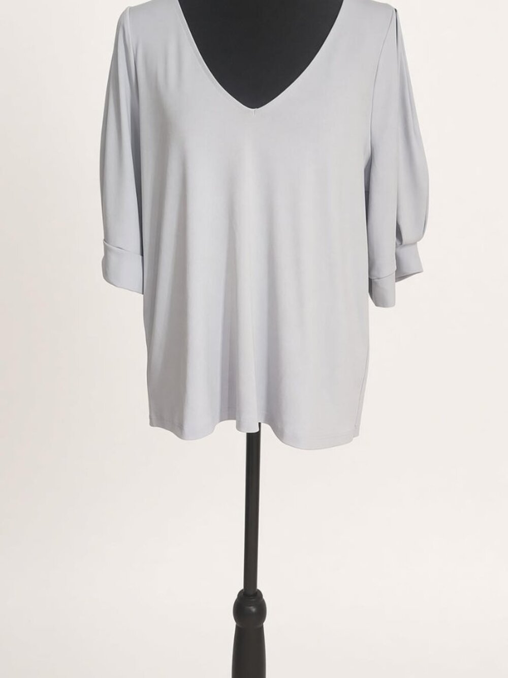 Banana Republic Pale Gray V-Neck Top M